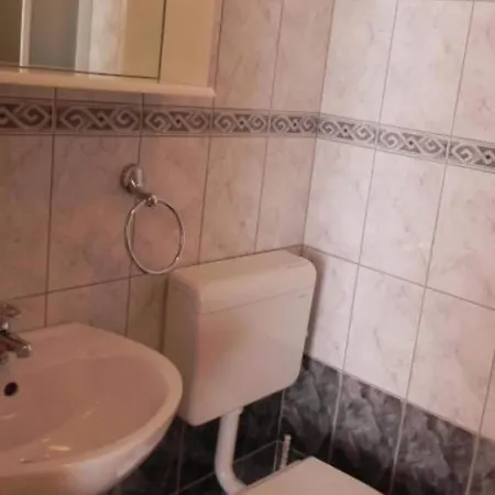 Trogrli - Comfort One-bedroom With Balcony And Sea View * 赫瓦尔